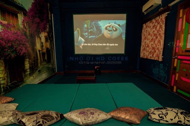 Những ưu điểm khiến cafe phim “ăn đứt” rạp chiếu phim